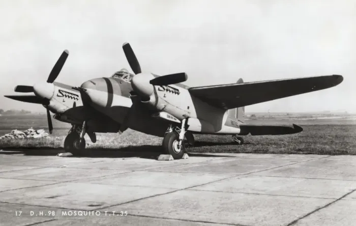 Framed Print : de Havilland DH-98 Mosquito TT-35 Framed Print : de Havilland DH-98 Mosquito TT-35