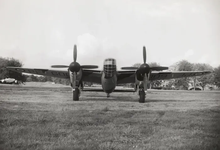 Framed Print : de Havilland DH-98 Mosquito TT-39 Framed Print : de Havilland DH-98 Mosquito TT-39