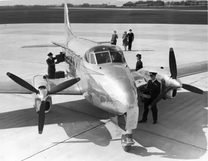 Framed Print : de Havilland DH104 Dove 1 Framed Print : de Havilland DH104 Dove 1