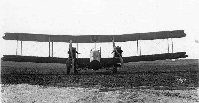 Framed Print : de Havilland DH10A Amiens F1869 Framed Print : de Havilland DH10A Amiens F1869