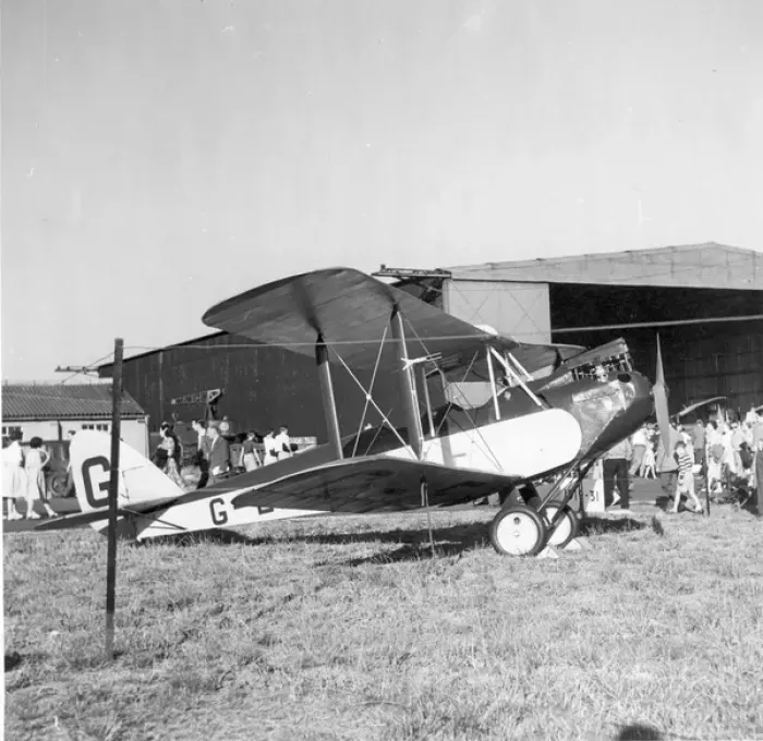 Framed Print : de Havilland DH60 Moth possibly G-EBLV Framed Print : de Havilland DH60 Moth possibly G-EBLV