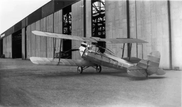 Framed Print : de Havilland DH60G Gipsy Moth coupe G-aTA