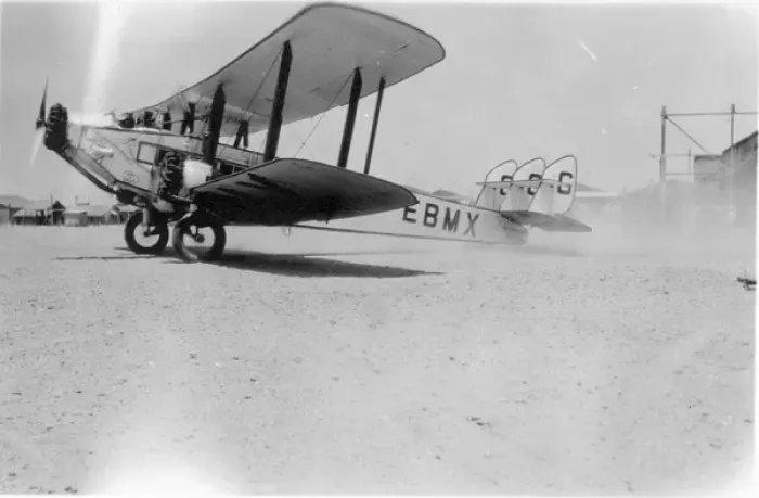 Framed Print : de Havilland DH66 G-EBMX City of Delhi - Imperial Airways Framed Print : de Havilland DH66 G-EBMX City of Delhi - Imperial Airways