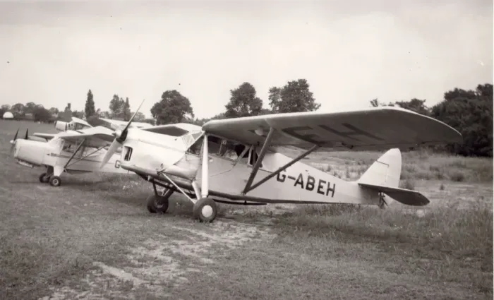 Framed Print : de Havilland DH80A Puss Moth, G-ABEH