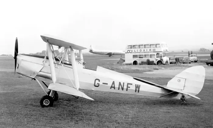 Framed Print : de Havilland DH.82a Tiger Moth G-ANFW Framed Print : de Havilland DH.82a Tiger Moth G-ANFW