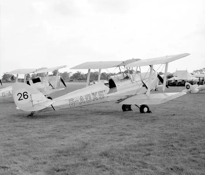 Framed Print : de Havilland DH.82A Tiger Moth G-AOXS Framed Print : de Havilland DH.82A Tiger Moth G-AOXS