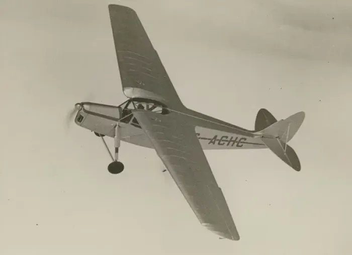 Framed Print : de Havilland DH85 Leopard Moth, G-ACHC Framed Print : de Havilland DH85 Leopard Moth, G-ACHC