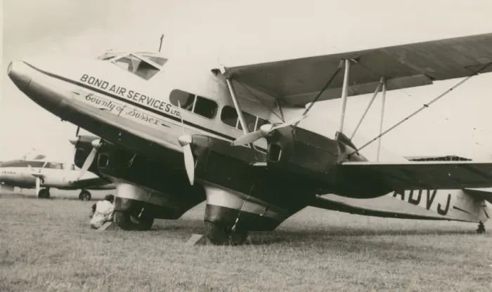 Framed Print : de Havilland DH86, G-ADVJ, County of Sussex Framed Print : de Havilland DH86, G-ADVJ, County of Sussex