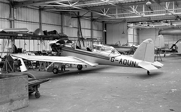 de Havilland DHC-1 Chipmunk 22 G-AOUN