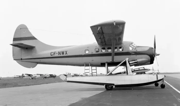 Framed Print : de Havilland DHC-3 Otter amphibian CF-NWX Framed Print : de Havilland DHC-3 Otter amphibian CF-NWX