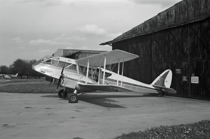 Framed Print : De Havilland Dragon G-ACIT Beagle Aircraft Sywell 1966 Framed Print : De Havilland Dragon G-ACIT Beagle Aircraft Sywell 1966