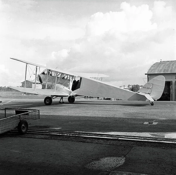 De Havilland Dragon VH-CPP private Darwin, Australia 1956