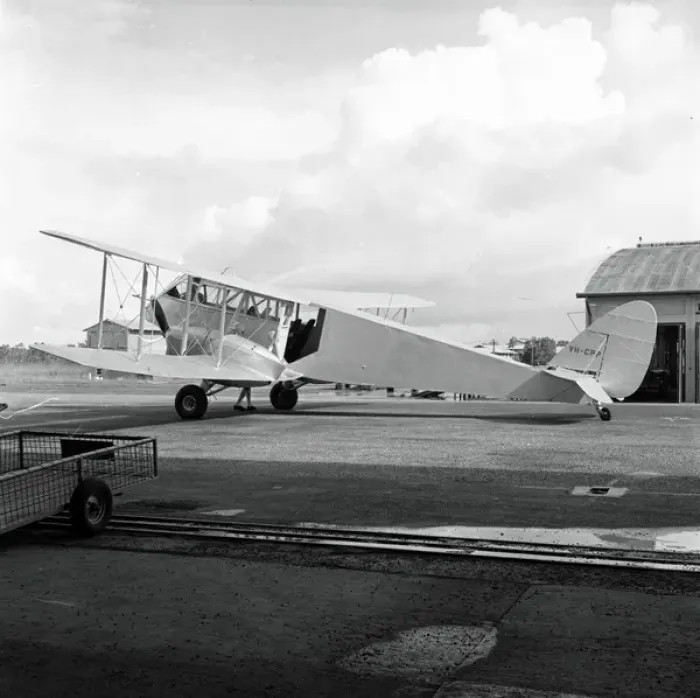 Framed Print : De Havilland Dragon VH-CPP private Darwin, Australia 1956 Framed Print : De Havilland Dragon VH-CPP private Darwin, Australia 1956