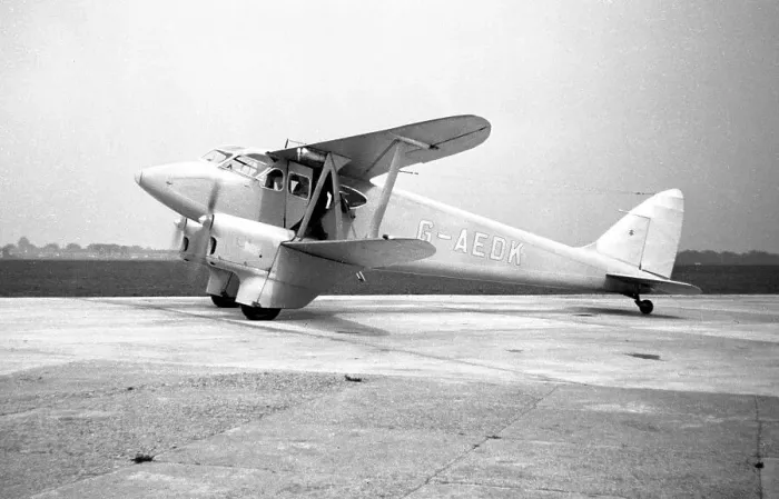Framed Print : de Havilland Dragonfly G-AEDK Framed Print : de Havilland Dragonfly G-AEDK