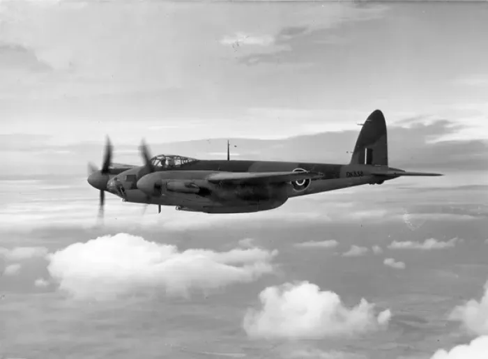 Framed Print : de Havilland Mosquito BIV DK338 Framed Print : de Havilland Mosquito BIV DK338