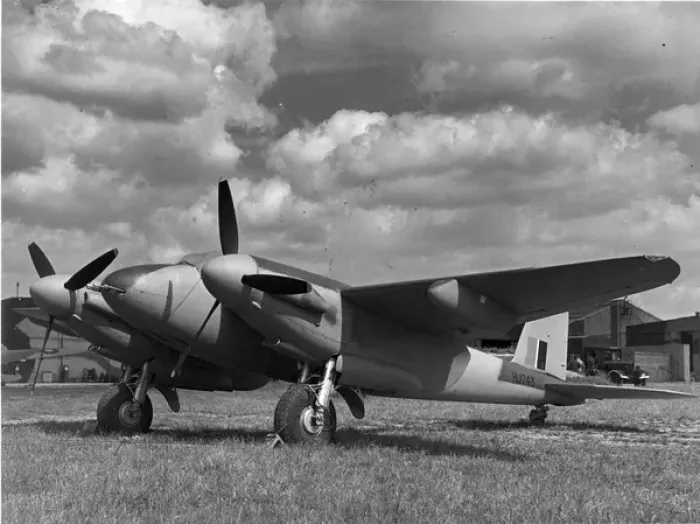 Framed Print : de Havilland Mosquito FBVI HJ743 Framed Print : de Havilland Mosquito FBVI HJ743