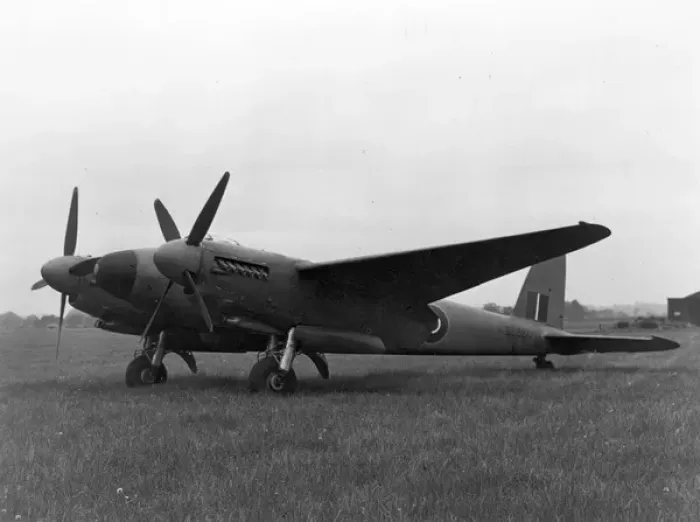 Framed Print : de Havilland Mosquito NFII DZ366 Framed Print : de Havilland Mosquito NFII DZ366