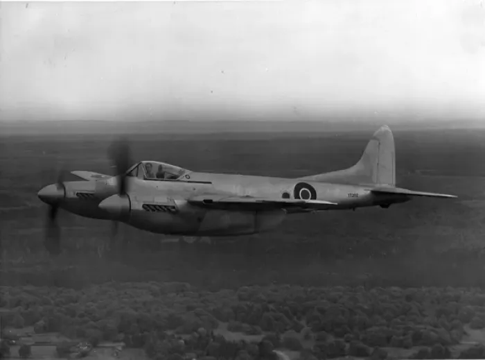 Framed Print : de Havilland Sea Hornet F20 TT202 Framed Print : de Havilland Sea Hornet F20 TT202