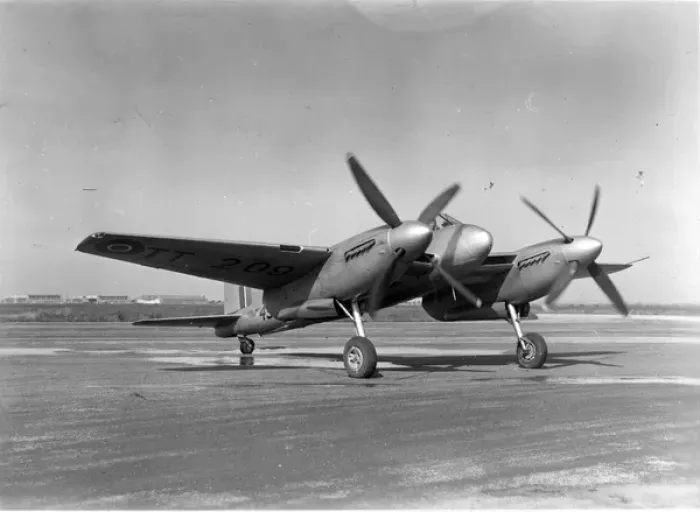 Framed Print : de Havilland Sea Hornet F20 TT209 Framed Print : de Havilland Sea Hornet F20 TT209