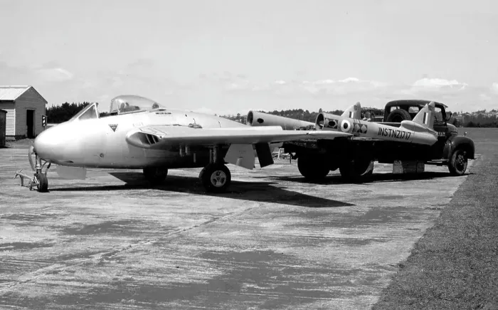 Framed Print : de Havilland Vampire FB.25 INST-NZ1717 Framed Print : de Havilland Vampire FB.25 INST-NZ1717