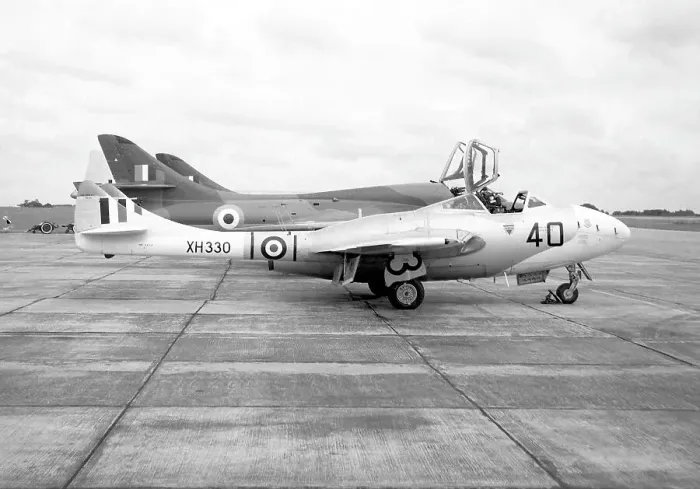 Framed Print : de Havilland Vampire T.11 XH330 Framed Print : de Havilland Vampire T.11 XH330