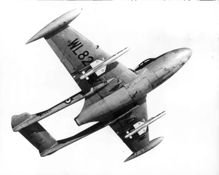 Framed Print : de Havilland Venom NF2 WL820 Framed Print : de Havilland Venom NF2 WL820