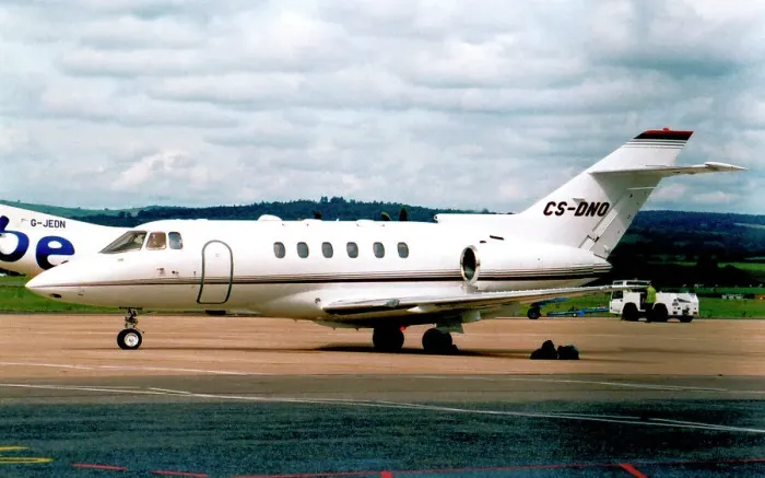 Framed Print : Hawker 800XP CS-DNO