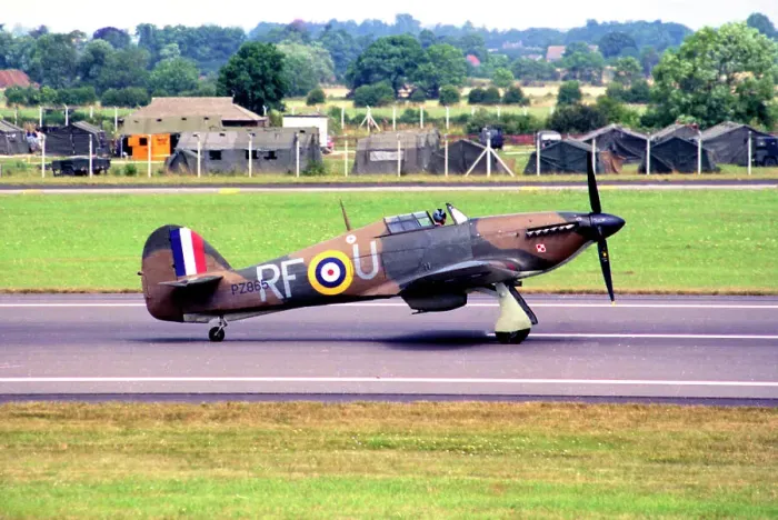 Framed Print : Hawker Hurricane Iic PZ865 Framed Print : Hawker Hurricane Iic PZ865