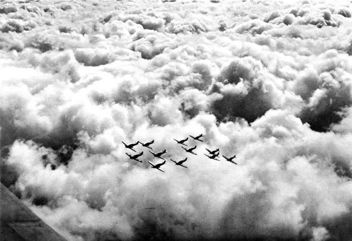 Framed Print : Hawker Hurricanes in formation; Second World War, 1940 Framed Print : Hawker Hurricanes in formation; Second World War, 1940