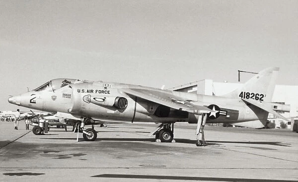 Hawker P-1127 Kestrel