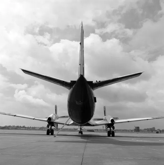 Framed Print : Hawker Siddeley Andover C. 1 XS596 Framed Print : Hawker Siddeley Andover C. 1 XS596