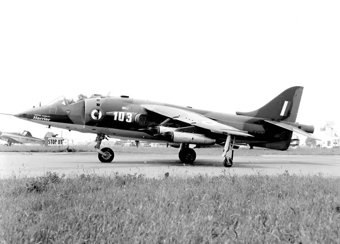 Framed Print : Hawker Siddeley Harrier DB XV279 Framed Print : Hawker Siddeley Harrier DB XV279