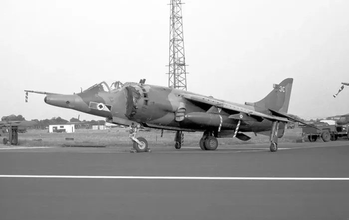 Framed Print : Hawker Siddeley Harrier GR. 3 XZ129 3C Framed Print : Hawker Siddeley Harrier GR. 3 XZ129 3C