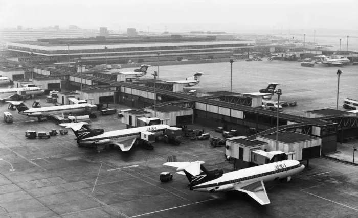 Framed Print : Hawker Siddeley HS-121 Trident 1C Framed Print : Hawker Siddeley HS-121 Trident 1C