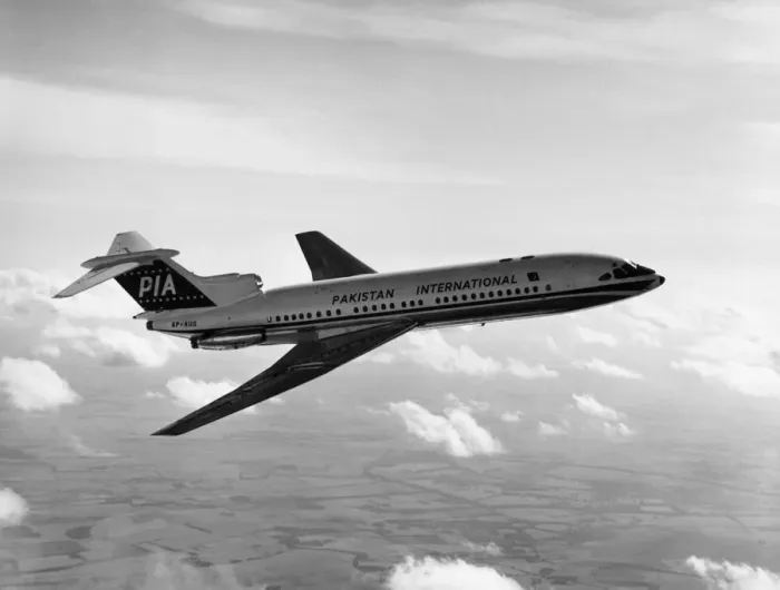 Framed Print : Hawker Siddeley HS-121 Trident 1E Framed Print : Hawker Siddeley HS-121 Trident 1E