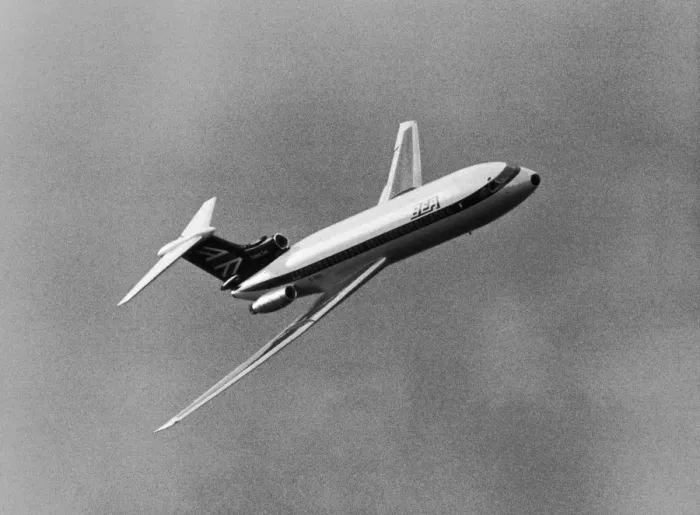 Framed Print : Hawker Siddeley HS-121 Trident 2E Framed Print : Hawker Siddeley HS-121 Trident 2E