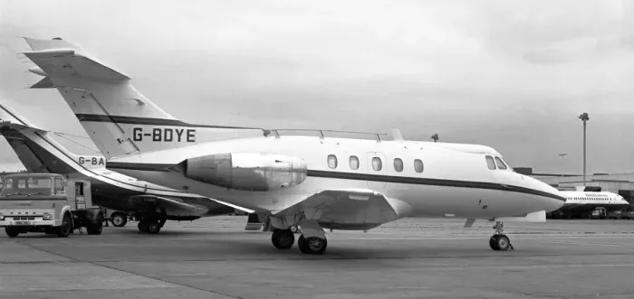 Framed Print : Hawker-Siddeley HS-125-1A - 522 G-BDYE Framed Print : Hawker-Siddeley HS-125-1A - 522 G-BDYE