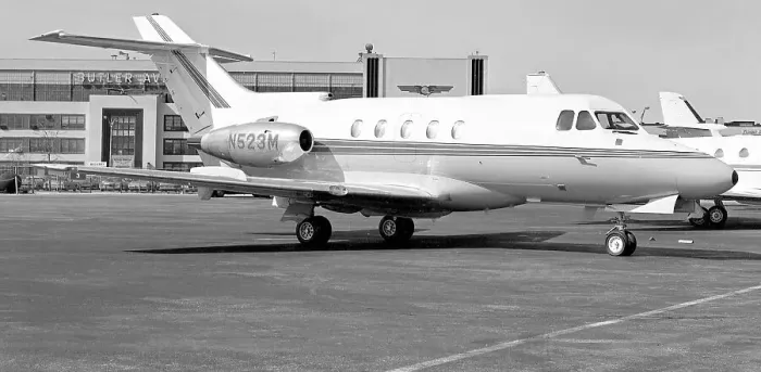 Framed Print : Hawker Siddeley HS-125-400A N523M Framed Print : Hawker Siddeley HS-125-400A N523M