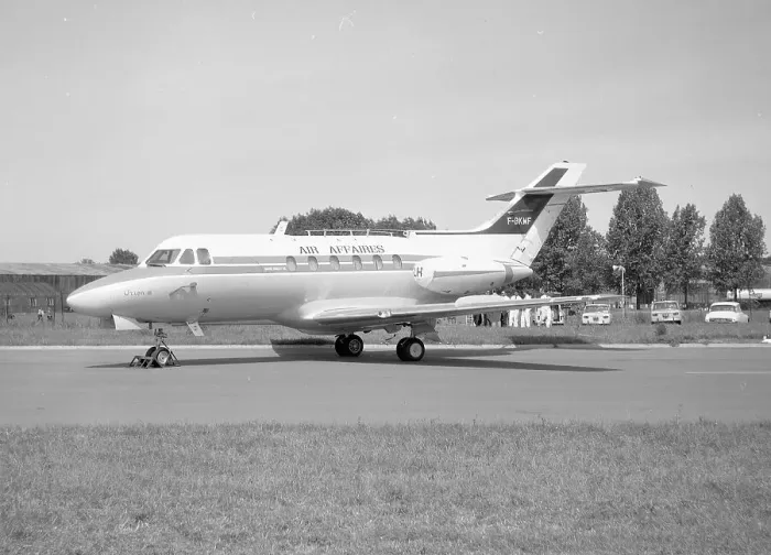 Framed Print : Hawker Siddeley HS. 125 Series 1 F-BKMF Framed Print : Hawker Siddeley HS. 125 Series 1 F-BKMF