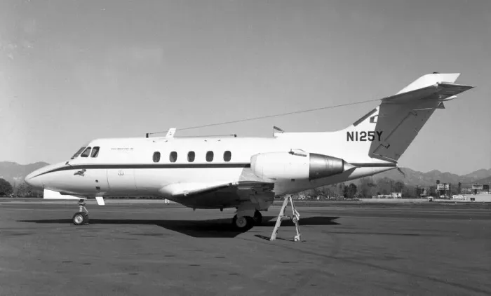 Framed Print : Hawker Siddeley HS-125 series 1B N125Y Framed Print : Hawker Siddeley HS-125 series 1B N125Y
