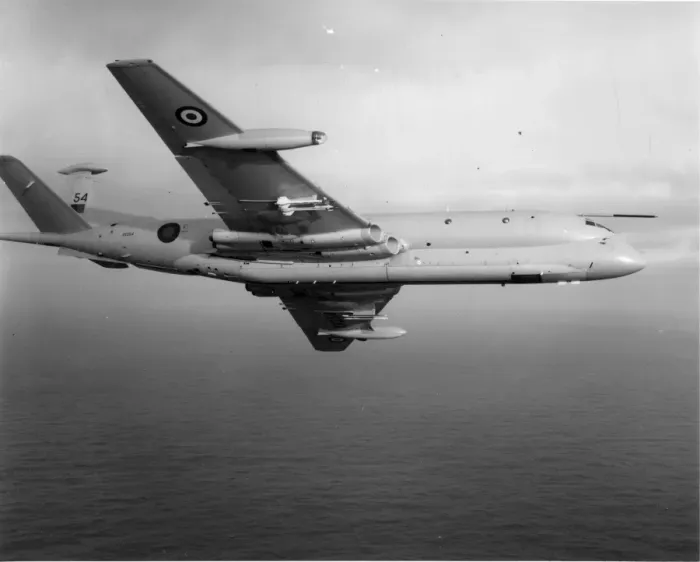 Framed Print : Hawker Siddeley Nimrod XV254 Framed Print : Hawker Siddeley Nimrod XV254
