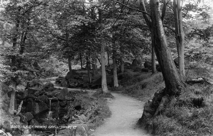Framed Print : Hebers Chyll in Ilkley Framed Print : Hebers Chyll in Ilkley