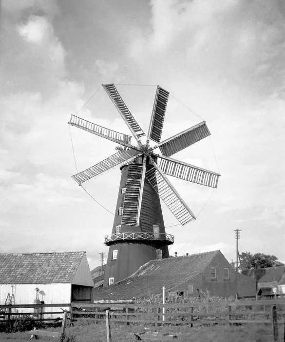 Framed Print : Heckington Windmill Framed Print : Heckington Windmill