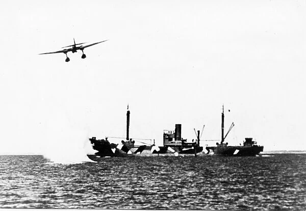 Heinkel He 115 attacking ship