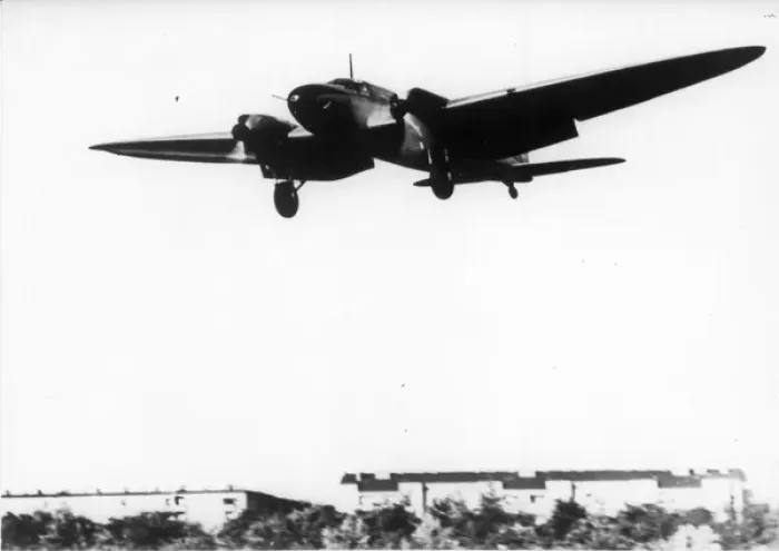 Framed Print : Heinkel He111C of Lufthansa Framed Print : Heinkel He111C of Lufthansa