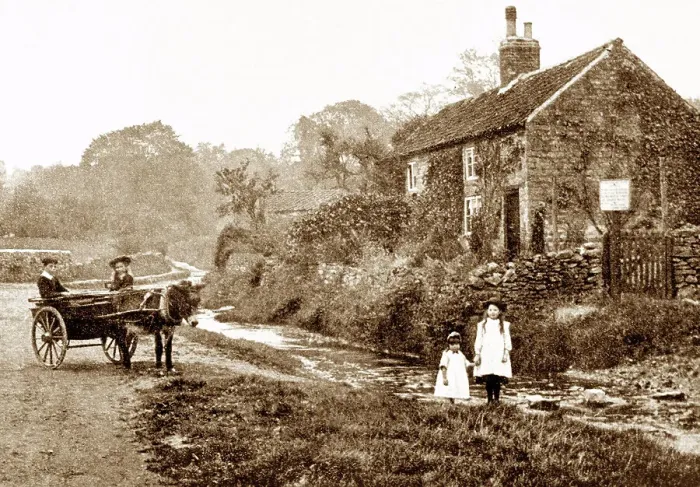 Framed Print : Helmsley early 1900's Framed Print : Helmsley early 1900's