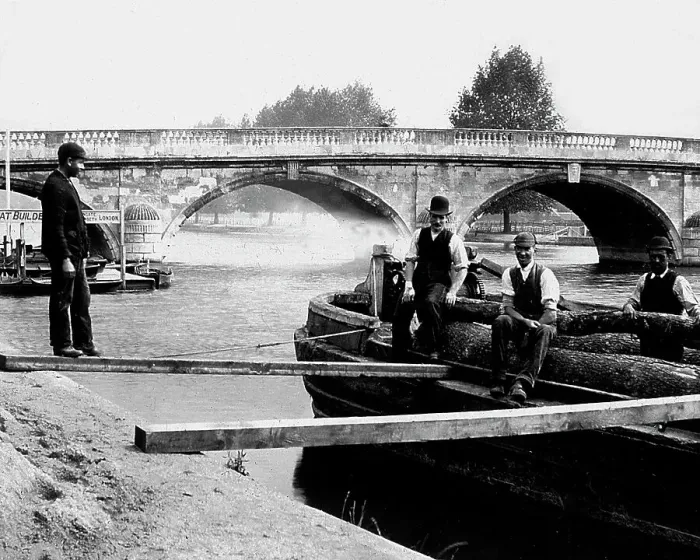 Framed Print : Henley Upon Thames Victorian period Framed Print : Henley Upon Thames Victorian period