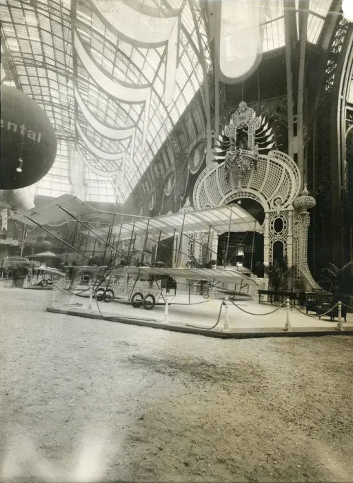 Framed Print : Henri Farman stand at the Salon Aeronautique - Grand Palais Framed Print : Henri Farman stand at the Salon Aeronautique - Grand Palais