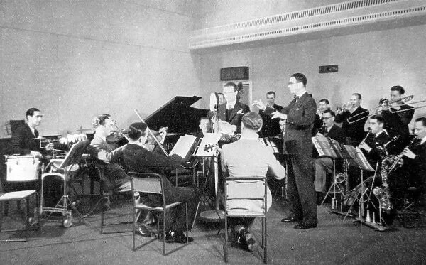 Henry Hall and the BBC Dance orchestra, 1935
