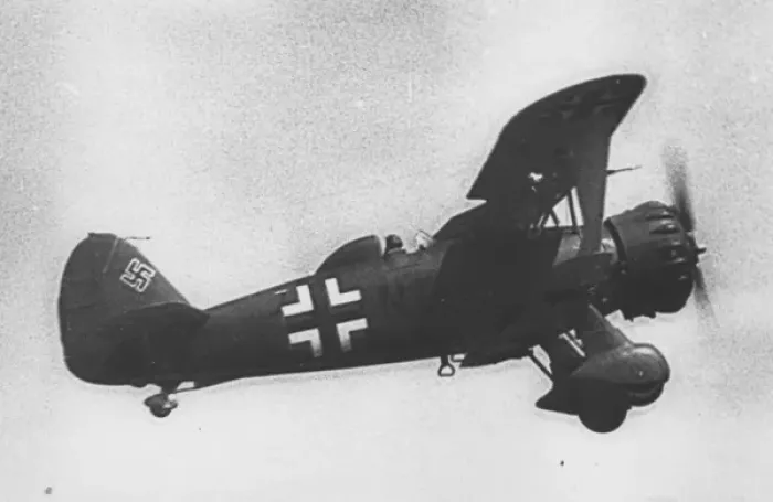 Framed Print : Henschel Hs 123A -first flown in 1936, this single seat Framed Print : Henschel Hs 123A -first flown in 1936, this single seat